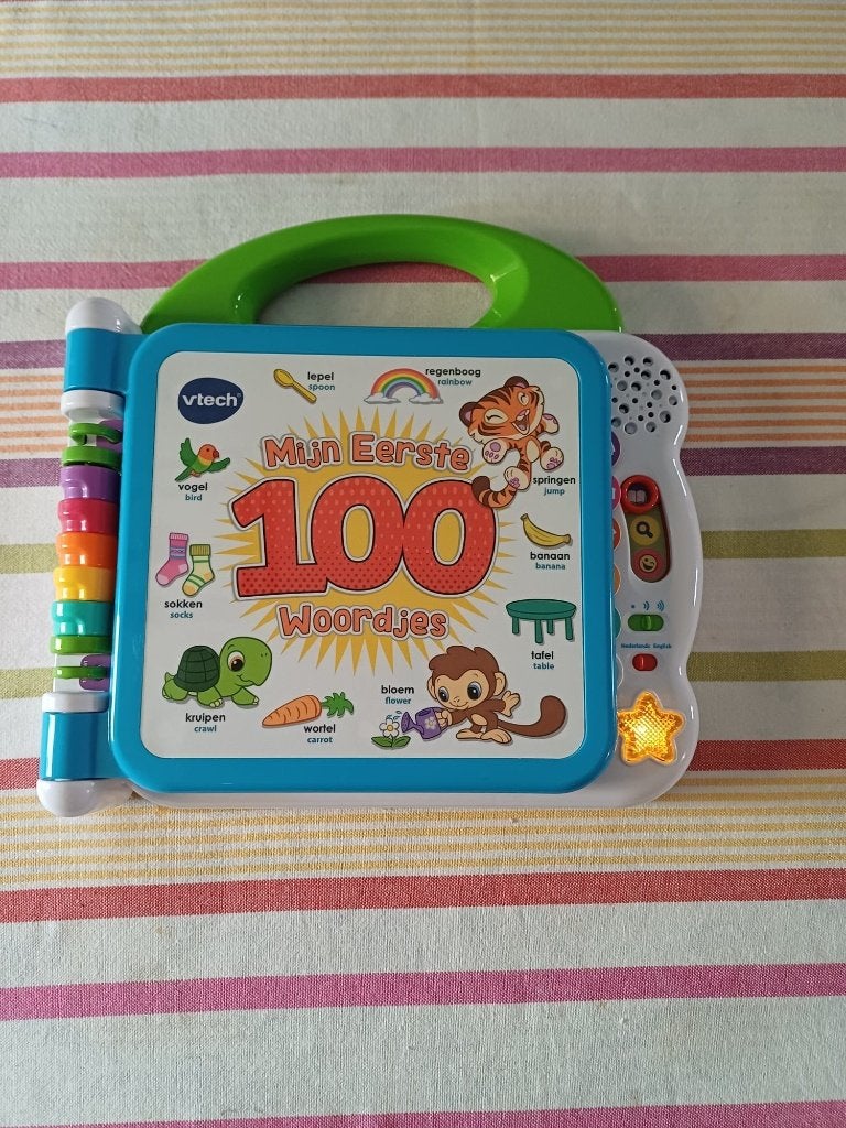 vtech mijn eerste 100 woordjes boek nederlands engels leren, Ophalen of Verzenden, Gebruikt, 2 tot 4 jaar