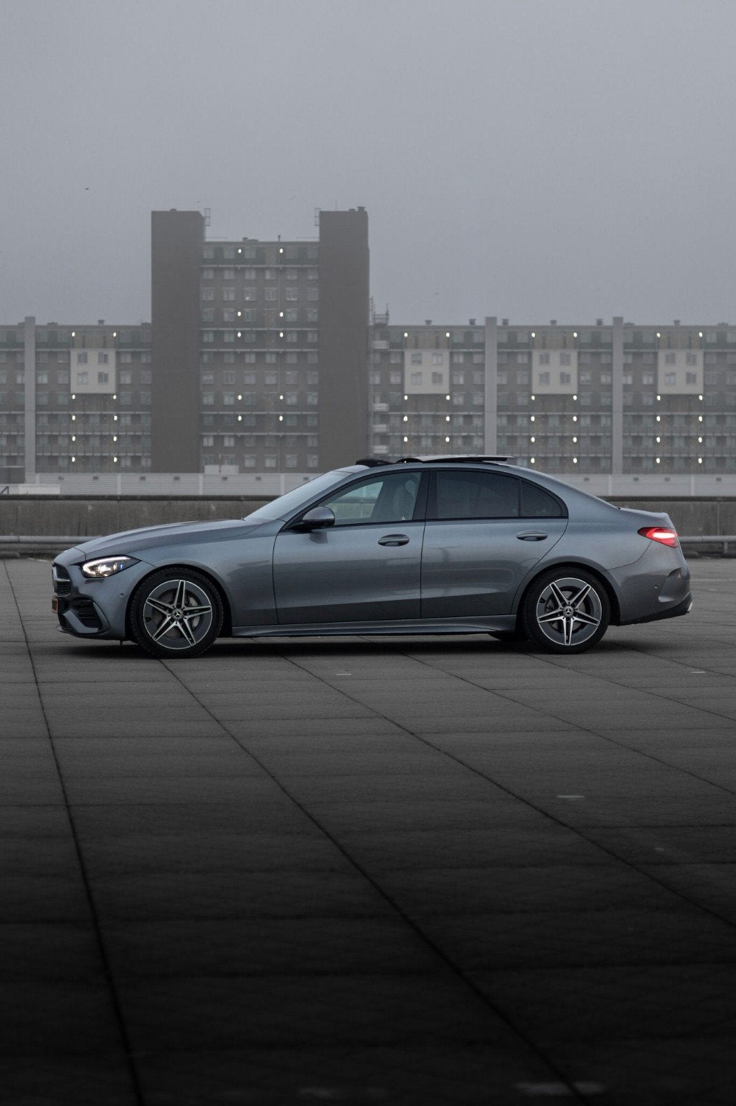 Foto 5 van Mercedes-Benz C-Klasse C300 AMG Line | Pano | 360 Camera