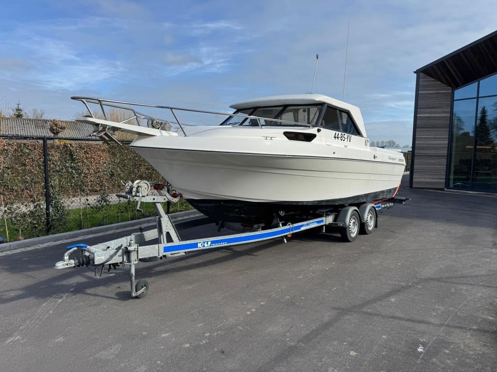 Kajuitboot met 190 pk binnenboord en trailer, Watersport en Boten, Motorboten en Motorjachten, Gebruikt, Ophalen