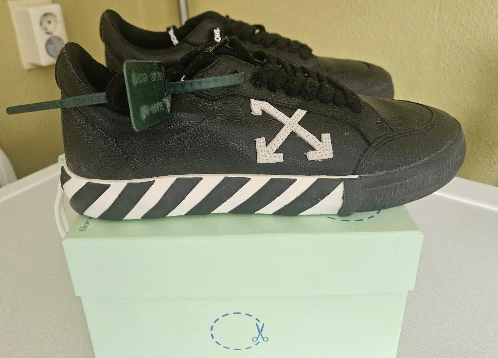 Off White low vulcanized sneaker maat 42 zgan zwart leer, Kleding | Heren, Schoenen, Zwart, Ophalen of Verzenden, Off white, Sneakers of Gympen