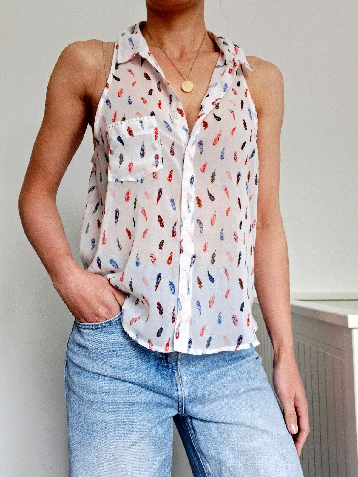 Bershka Witte Blouse met Open Rug - flowy luchtig - maat S/M, Maat 38/40 (M), Wit, Zo goed als nieuw, Zonder mouw