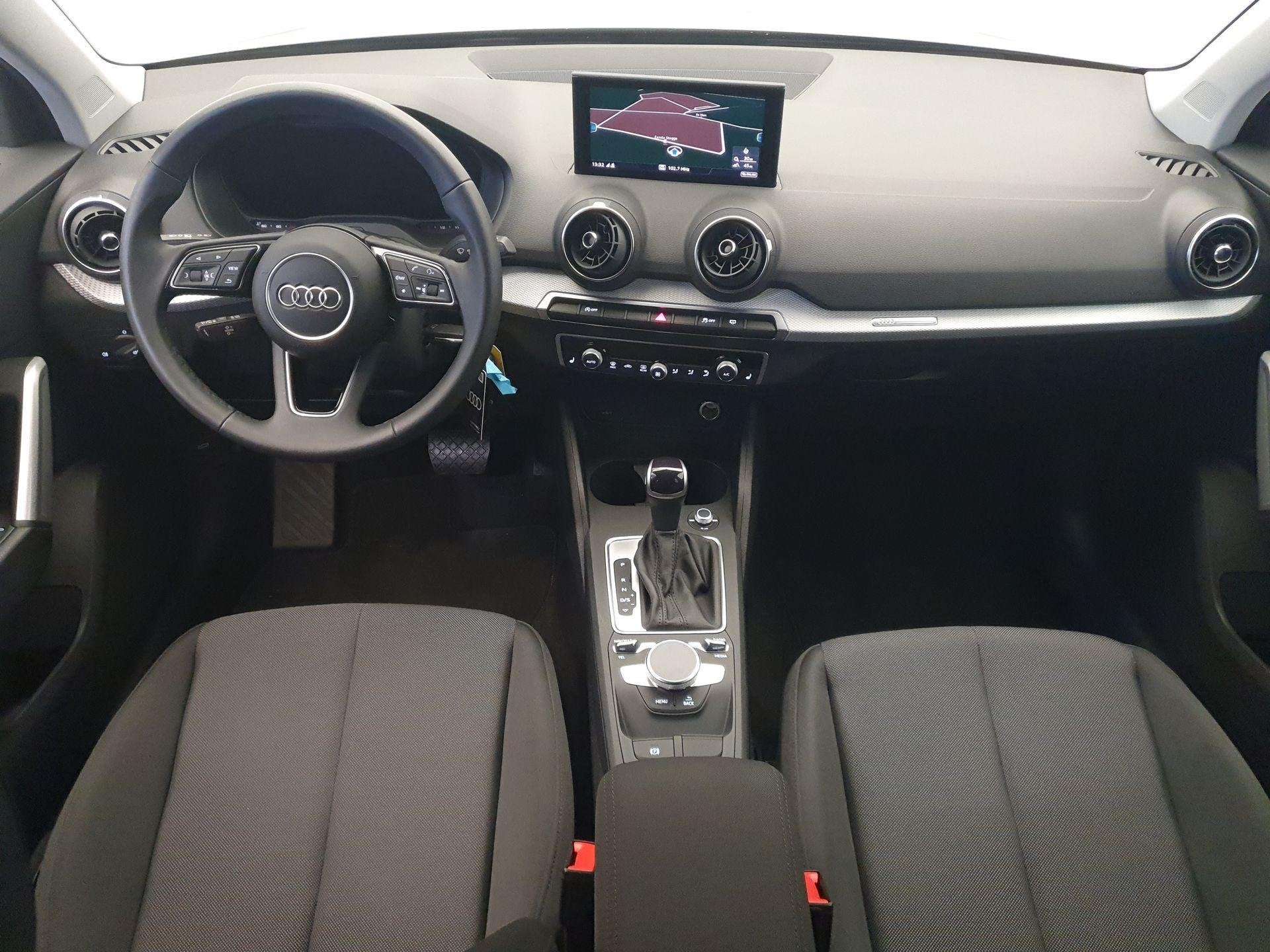 Audi Q2 35 TFSI 150pk S-Tronic S-Line Climatronic, Winterpak, Auto's, 12 maanden, 4 cilinders, Leder en Stof, Zwart