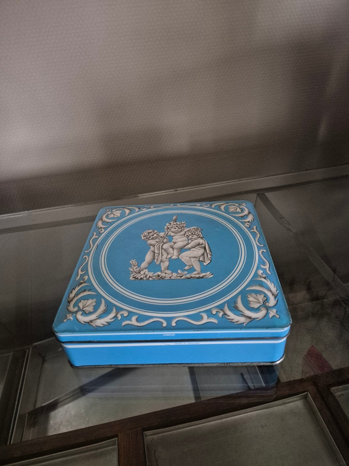 cherub blik made in england, Verzamelen, Blikken, Ophalen of Verzenden, Gebruikt, Overige