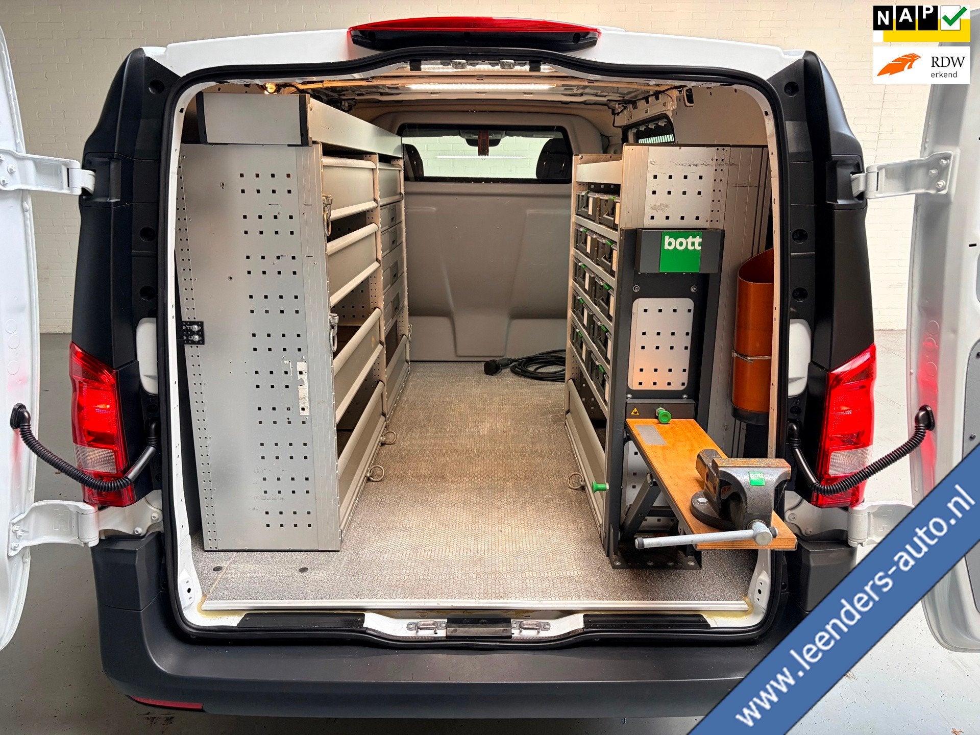 Mercedes-Benz EVito Elektrisch Servicewagen Automaat Lang 66, Stof, Gebruikt, Met garantie (alle), 116 pk