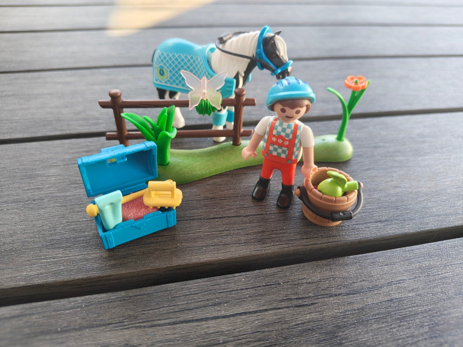 95. Playmobil pony met ruiter en accessoires, Complete set, Overige typen, Ophalen of Verzenden, Zo goed als nieuw