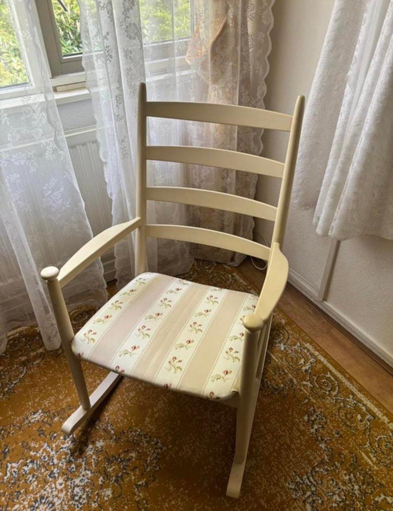Leuke comfortabele schommelstoel, Antiek en Kunst, Antiek | Meubels | Stoelen en Banken, Ophalen