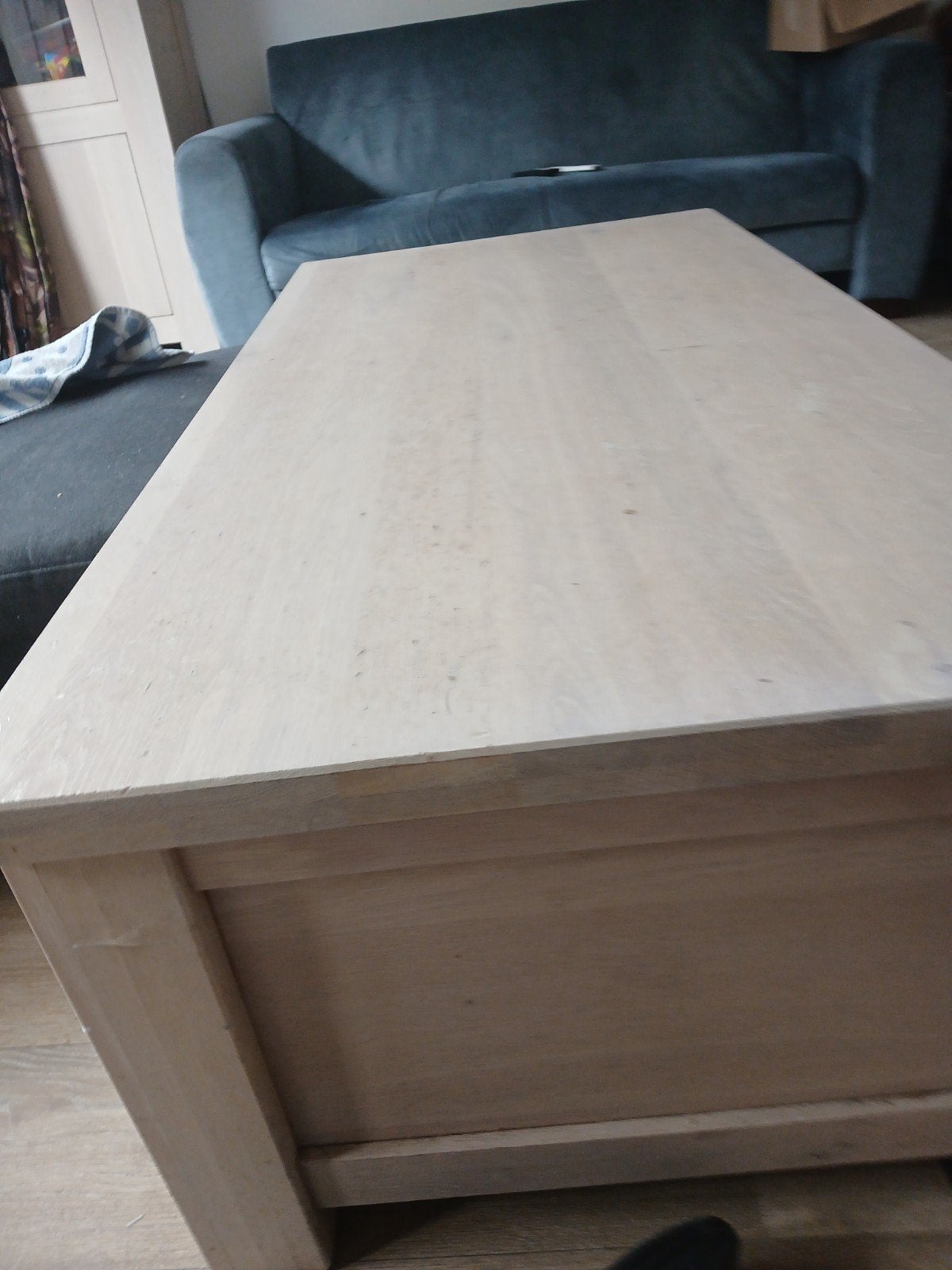 Houten salontafel met opbergruimte, Huis en Inrichting, Tafels | Salontafels, Ophalen, Gebruikt, 100 tot 150 cm, 50 tot 100 cm