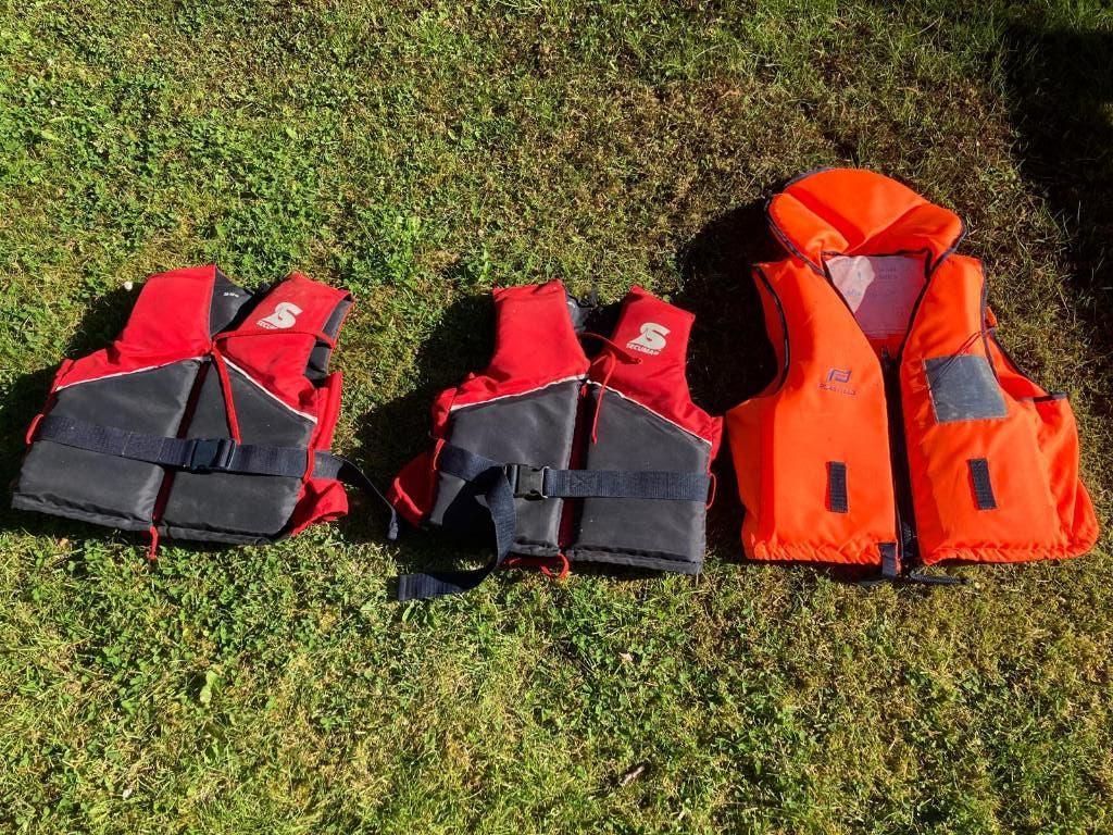 redvest / zwemvest kind kinderen, secumar en plastimo, Ophalen of Verzenden, Zo goed als nieuw, Kind, Reddingsvest of Zwemvest