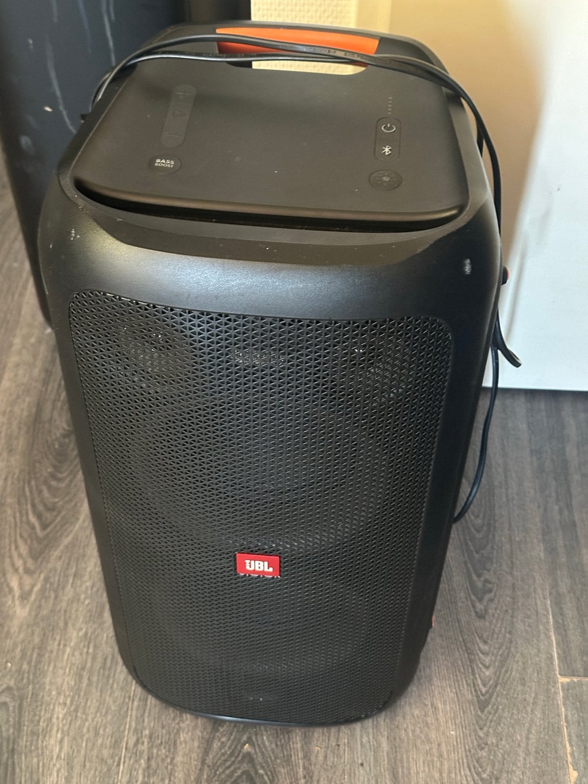 JBL PartyBox 100 - Krachtige draagbare partyspeaker, Audio, Tv en Foto, Luidsprekers, Gebruikt, JBL, Party speaker, AUX-ingang
