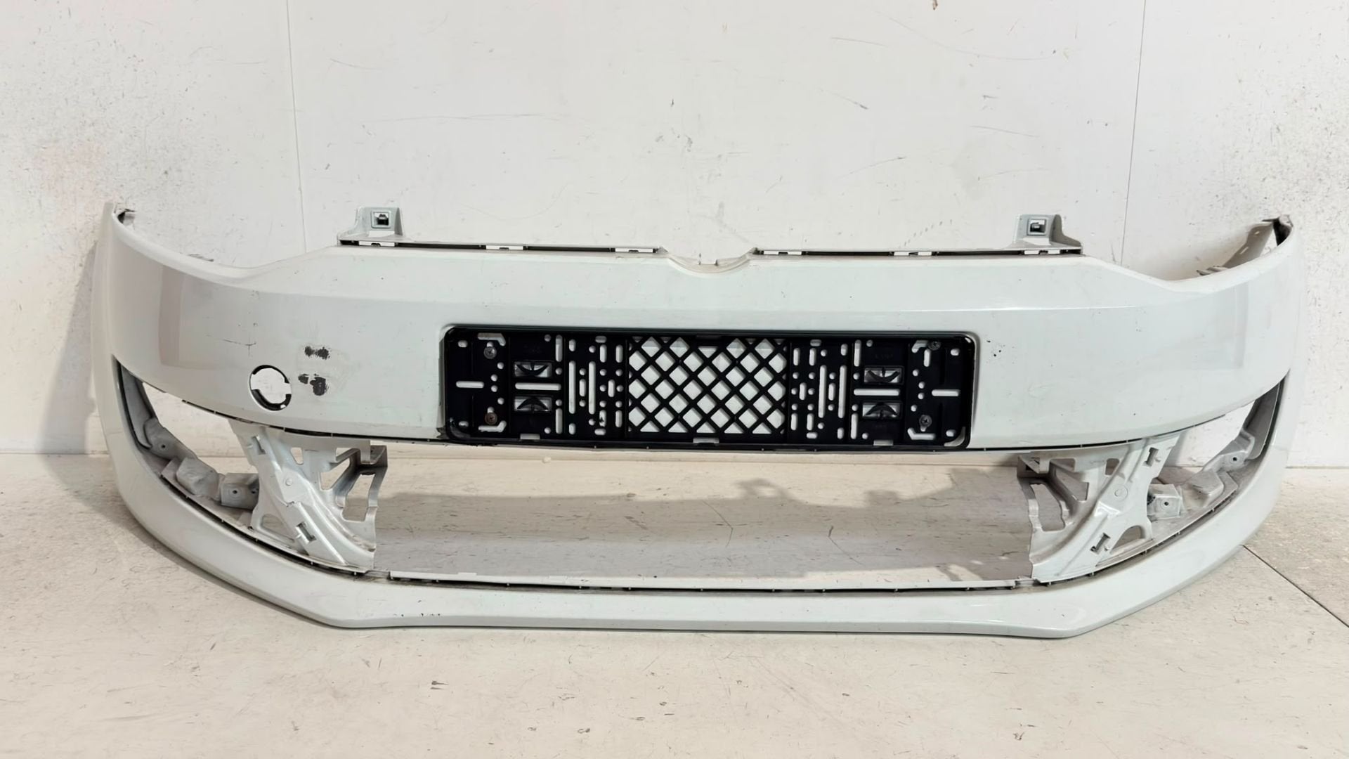 Volkswagen Polo 6R voorbumper 6R0807221, Gebruikt, Volkswagen AG, Bumper, Berliner Ring 2
38440  Wolfsburg, DE
