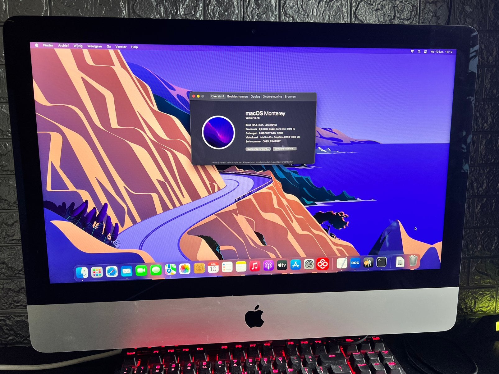 iMac 21.5-inch Late 2015 AllinOne, Computers en Software, Apple Desktops, Gebruikt, iMac, Onbekend, 2 tot 3 Ghz, 8 GB, Ophalen of Verzenden