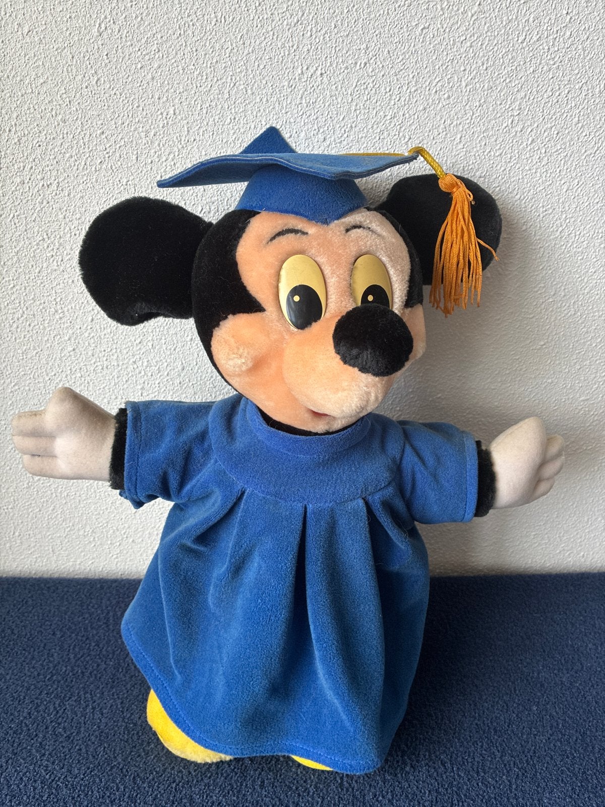 Disney Mickey Mouse Geslaagd Knuffel Afstudeer Muts, Ophalen of Verzenden, Mickey Mouse, Gebruikt, Knuffel