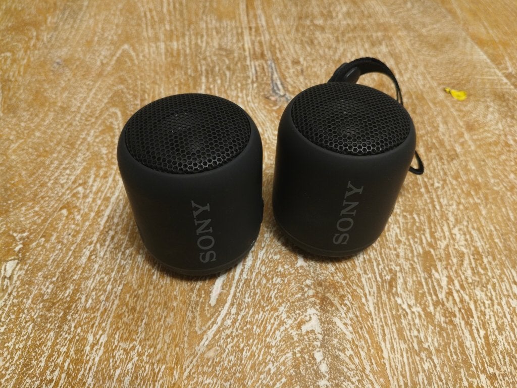2x Sony SRS-XB12 Draadloze Speakers – Werken – Set van 2, Audio, Tv en Foto, Gebruikt, Bluetooth, Ophalen of Verzenden, Draagbare speaker