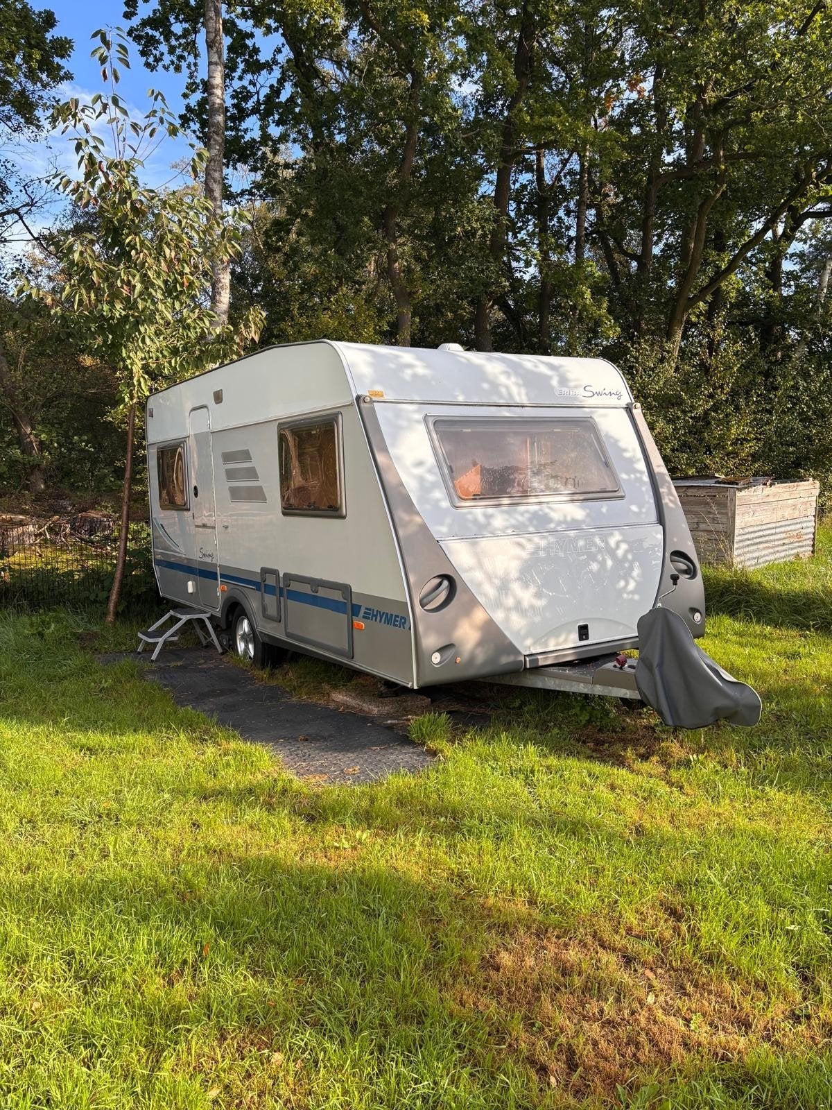 Eriba Swing Hymer Caravan - Comfortabel en Compleet, Rondzit, Omvormbare zithoek, Particulier, 5 tot 6 meter