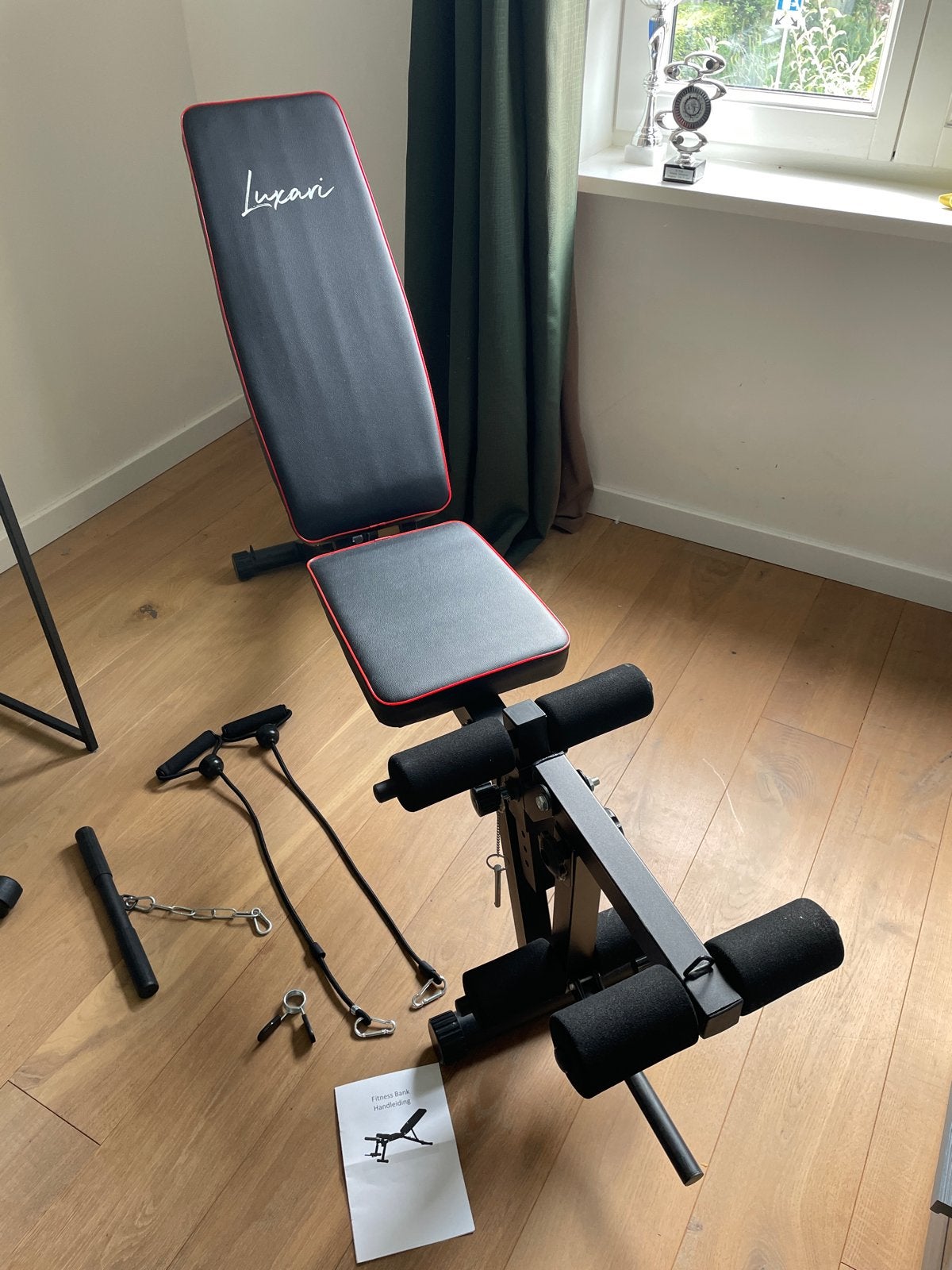 Luxari Fitnessbank - Verstelbaar met accessoires, Ophalen of Verzenden, Zo goed als nieuw, Armen, Fitnessbank