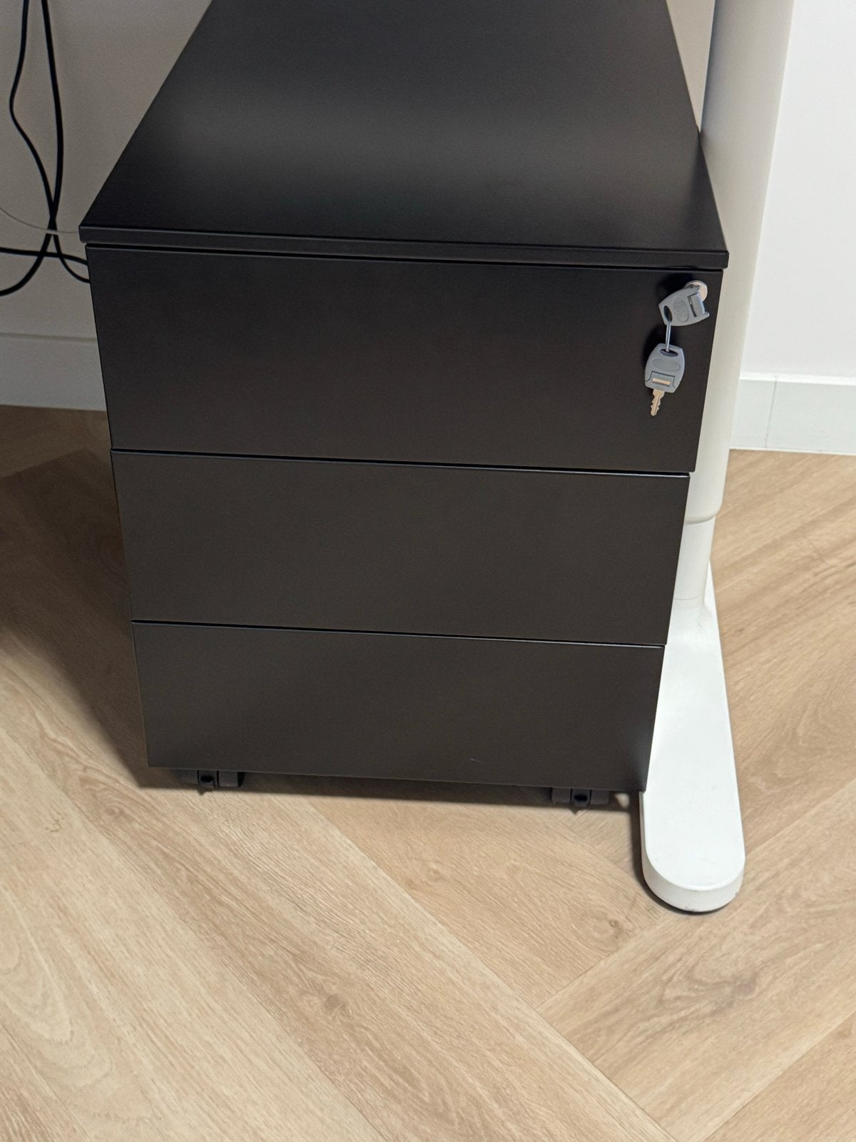 ladeblok met 3 laden en slot, Ophalen, Minder dan 50 cm, Zo goed als nieuw, 3 of 4 laden