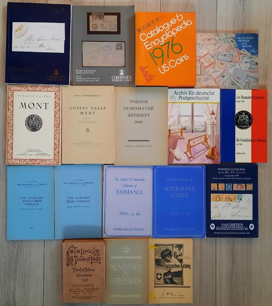 Numismatiek en filatelie boeken munten en postzegels 17x, Ophalen of Verzenden, Gelezen, Europa