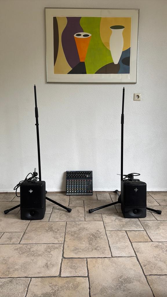 Complete Zanginstallatie: Mixer, Speakers & Statieven, Ophalen, Gebruikt, 10 tot 20 kanalen, Microfooningang