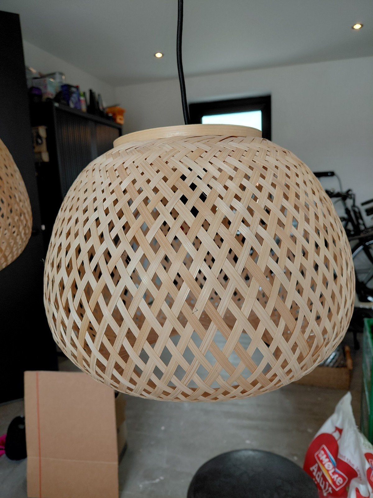 2 mooie hanglampen van gevlochten bamboe, Ophalen, Natuurlijk materiaal, Boho, Scandinavisch, Natuurlijk, E27 (groot)