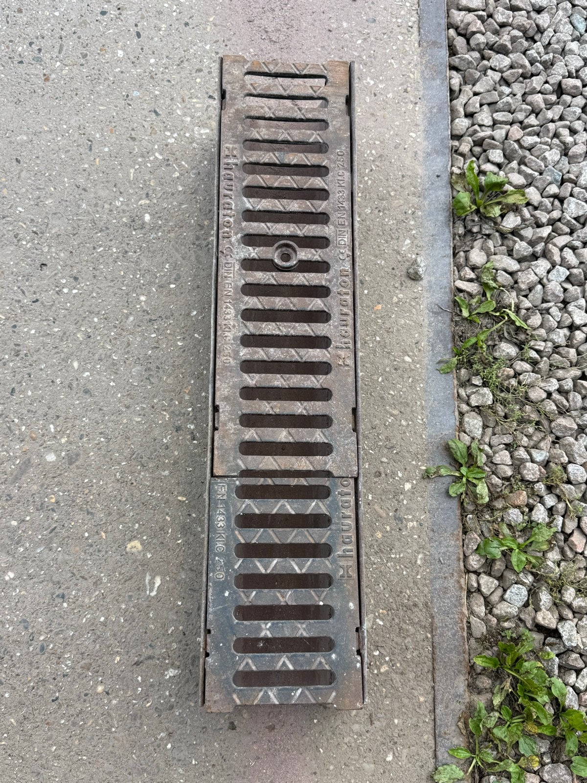 6x 90cm betonnen goot met gietijzeren profiel, Ophalen, Gebruikt, 6 meter of meer, 80 mm of meer