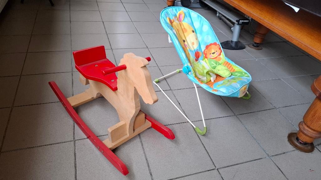 Te koop: wipstoeltje en hobbelpaard, Ophalen, Gebruikt