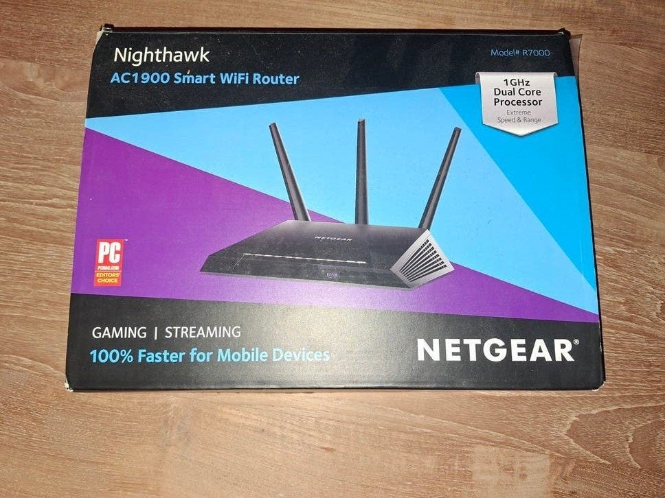 NETGEAR Nighthawk AC1900 Smart WiFi Router (R7000), Computers en Software, Ophalen of Verzenden, Zo goed als nieuw, Router, NETGEAR