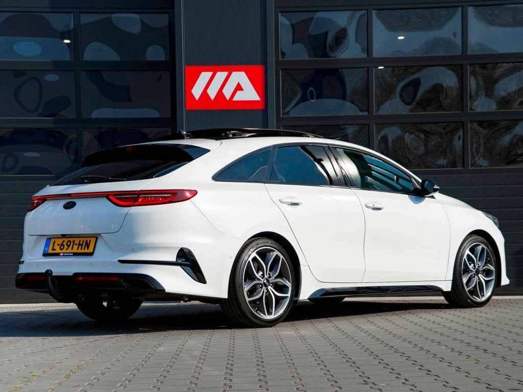 Kia ProCeed 1.4 T-GDI GT-PlusLine Pano|Camera|Trekhaak|Sport, Auto's, Kia, Stof, 4 cilinders, Met garantie (alle), Adaptive Cruise Control
