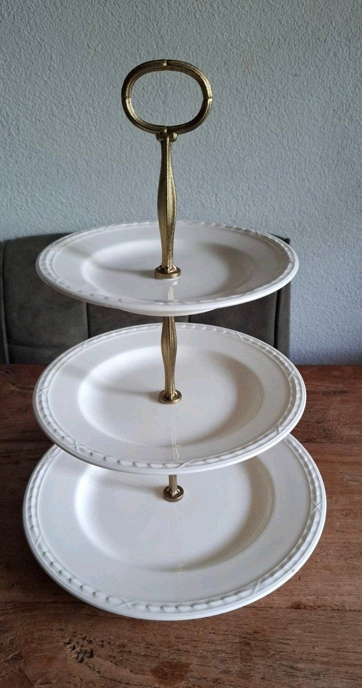 Mooie etagère met 3 lagen, wit porselein en goudkleurig, Gebruikt, Schaal, Rond, Ophalen of Verzenden