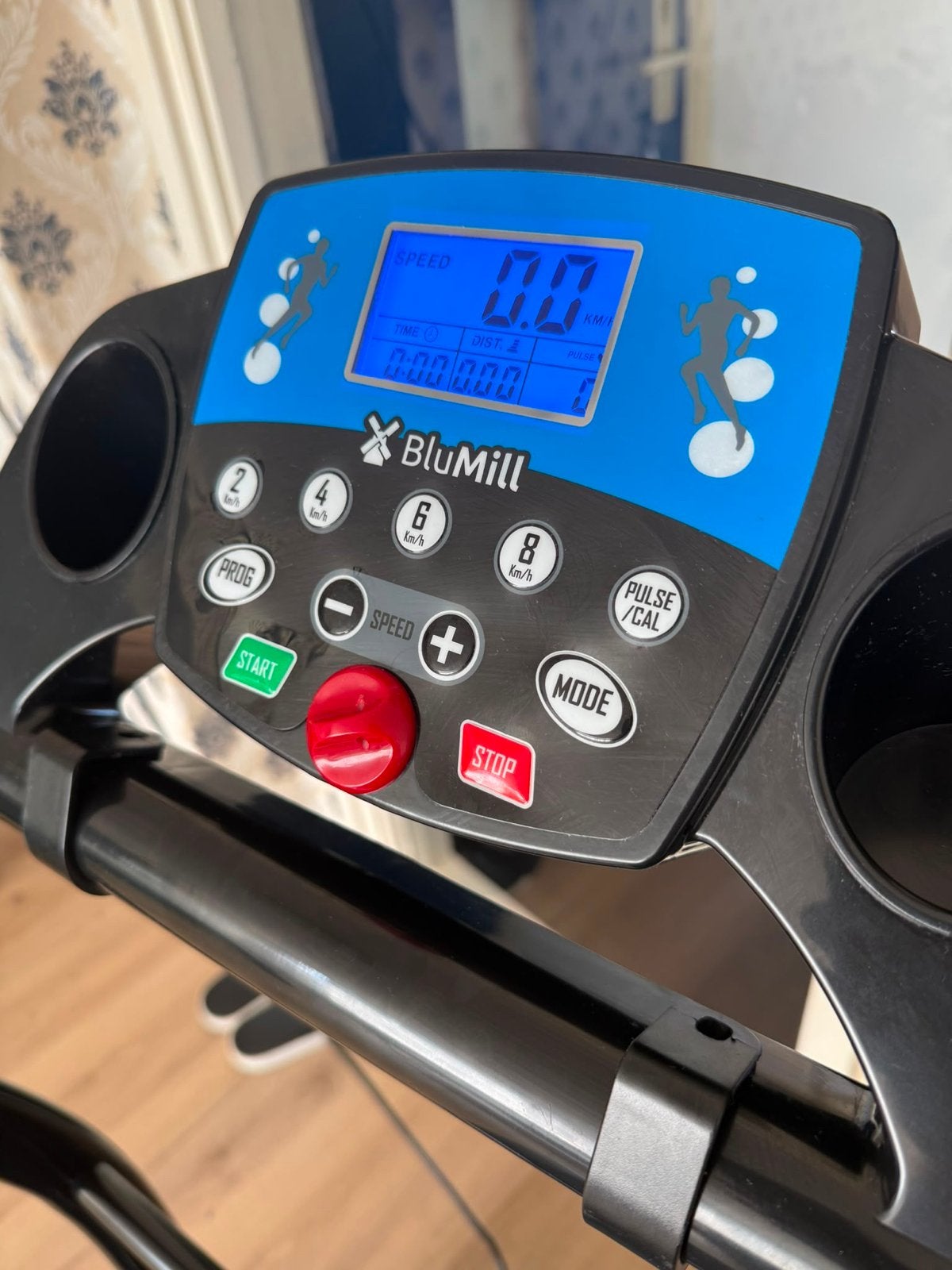 BluMill Loopband, Sport en Fitness, Fitnessmaterialen, Ophalen, Gebruikt, Benen