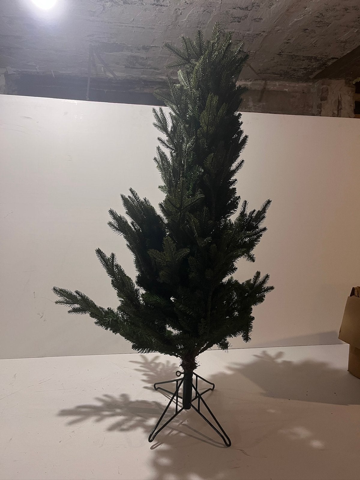 1 kerstboom 140cm hoog met voet, Ophalen