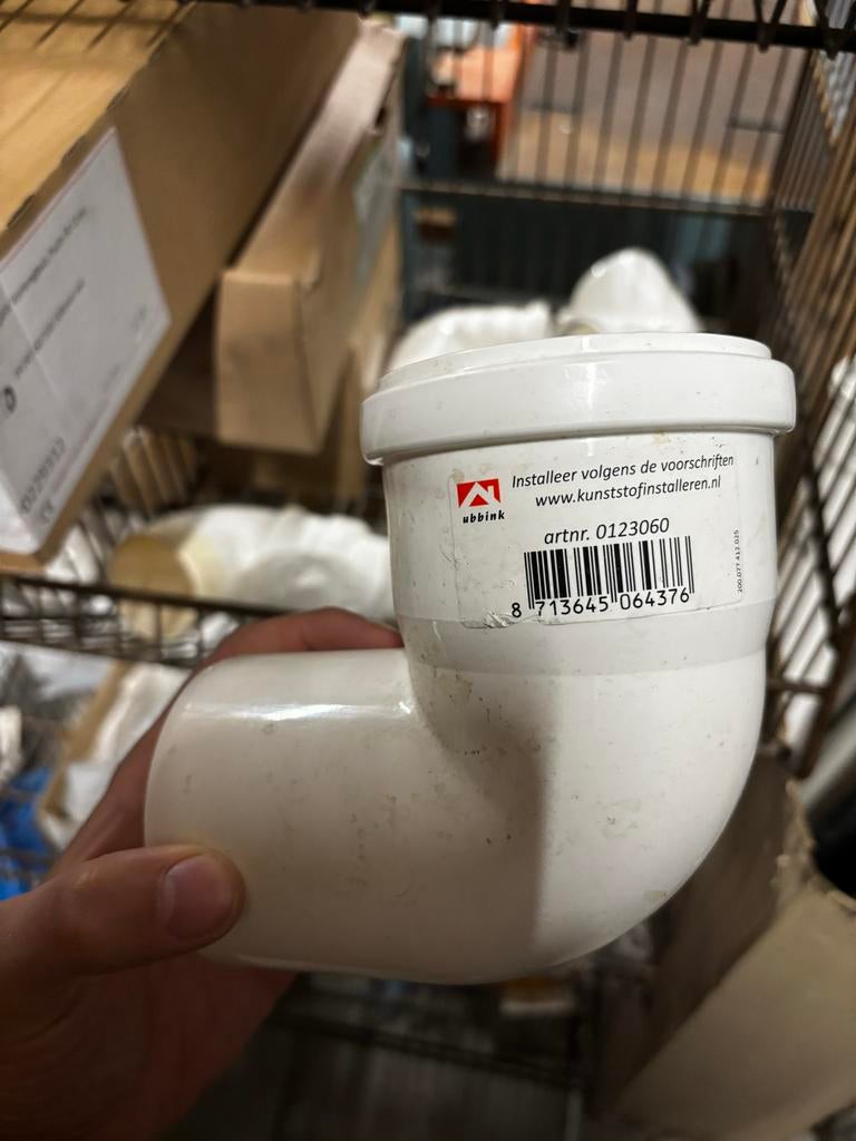 9x Nieuwe Ubbink Hoekstuk CV Afvoer 90 Graden, Doe-het-zelf en Verbouw, Buizen en Afvoer, Bochten, Pvc, Ophalen of Verzenden, Zo goed als nieuw