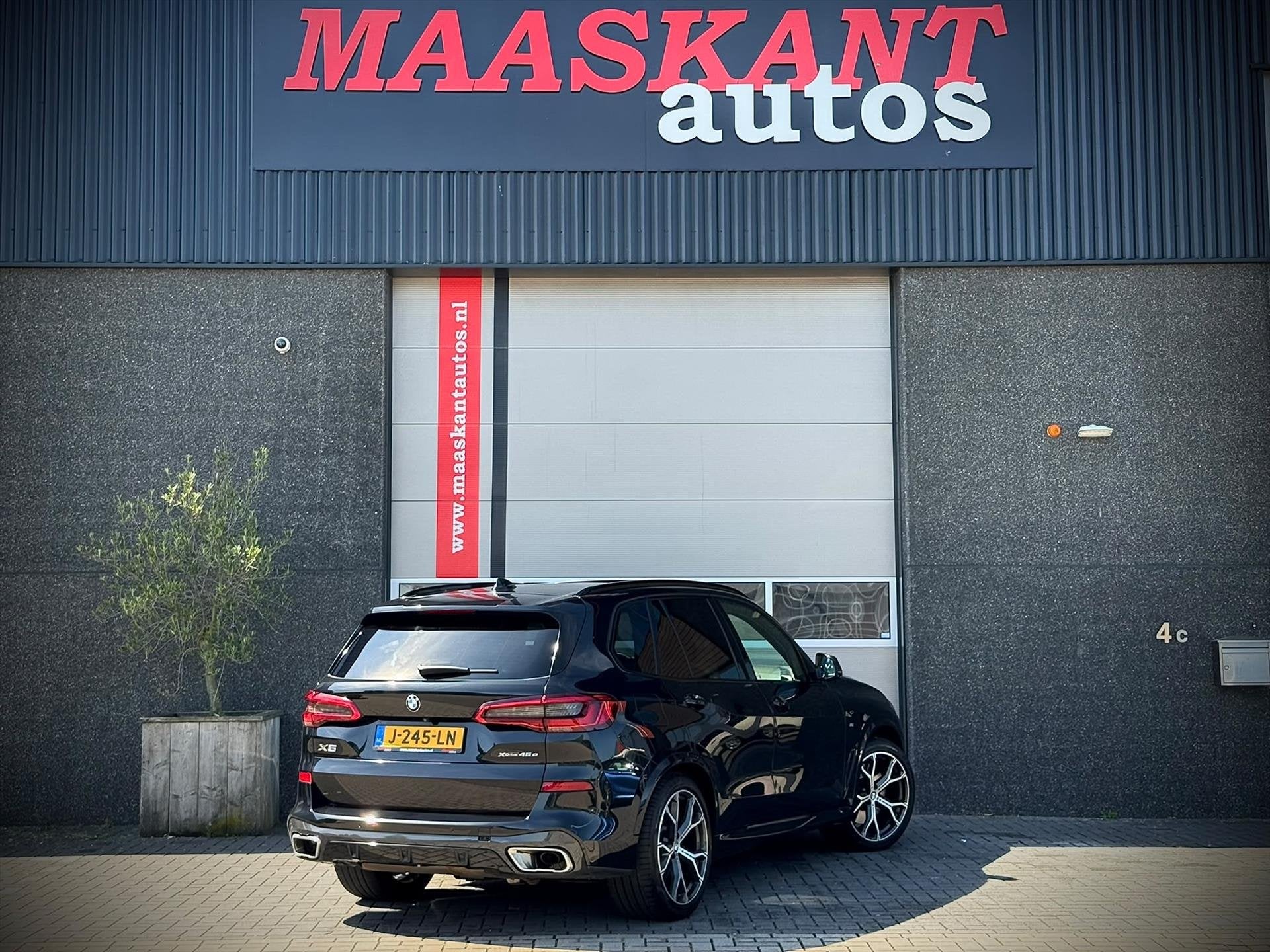 BMW X5 (g05) xDrive45e / M-sport / Pano / Individual interio, Automatische klimaatregeling, Gebruikt, 394 pk, Zwart