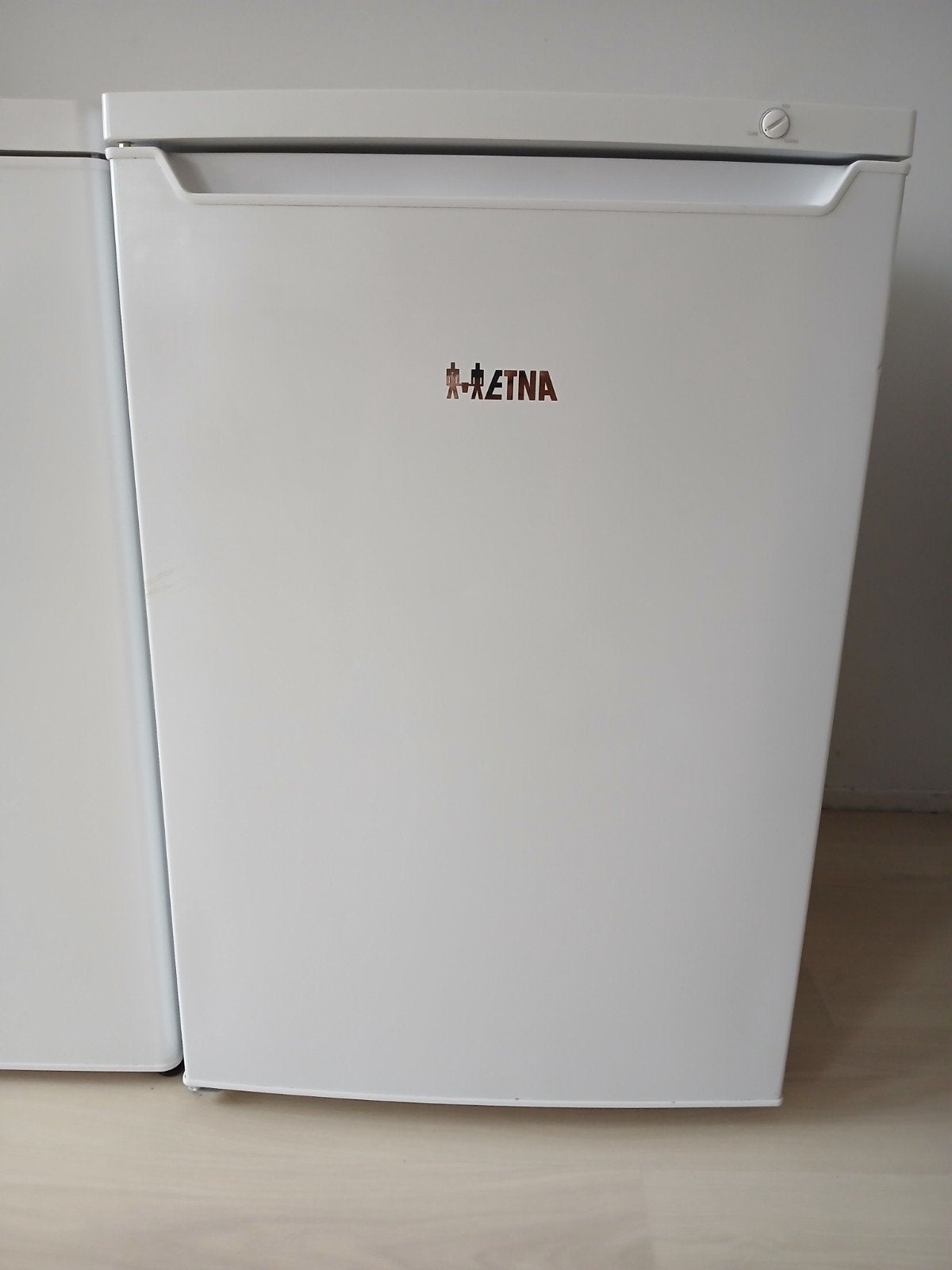 Etna Vriezer 85cm hoog - Zo goed als nieuw, 85 tot 120 cm, 75 tot 100 liter, Ophalen of Verzenden, Zo goed als nieuw