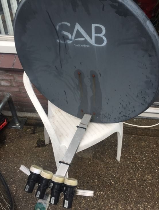 SAB Satelliet schotel 80 cm / schotelantenne met 4 LNB's, Ophalen, Gebruikt, Overige merken