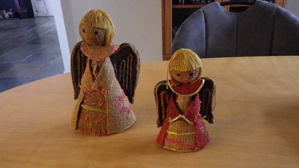 2 retro jute kerstengeltjes, Diversen, Kerst, Ophalen of Verzenden, Gebruikt