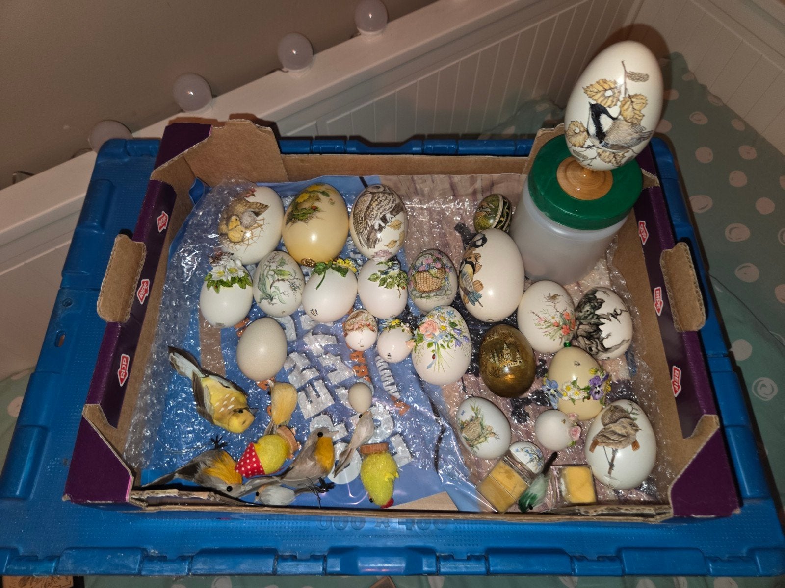beschilderde eieren met voetjes, Antiek en Kunst, Ophalen of Verzenden