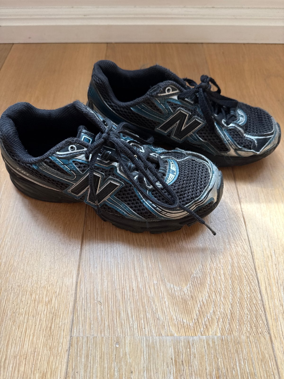 New Balance sneakers zwart/blauw, maat 36, Kinderen en Baby's, Kinderkleding | Schoenen en Sokken, Ophalen of Verzenden, Gebruikt