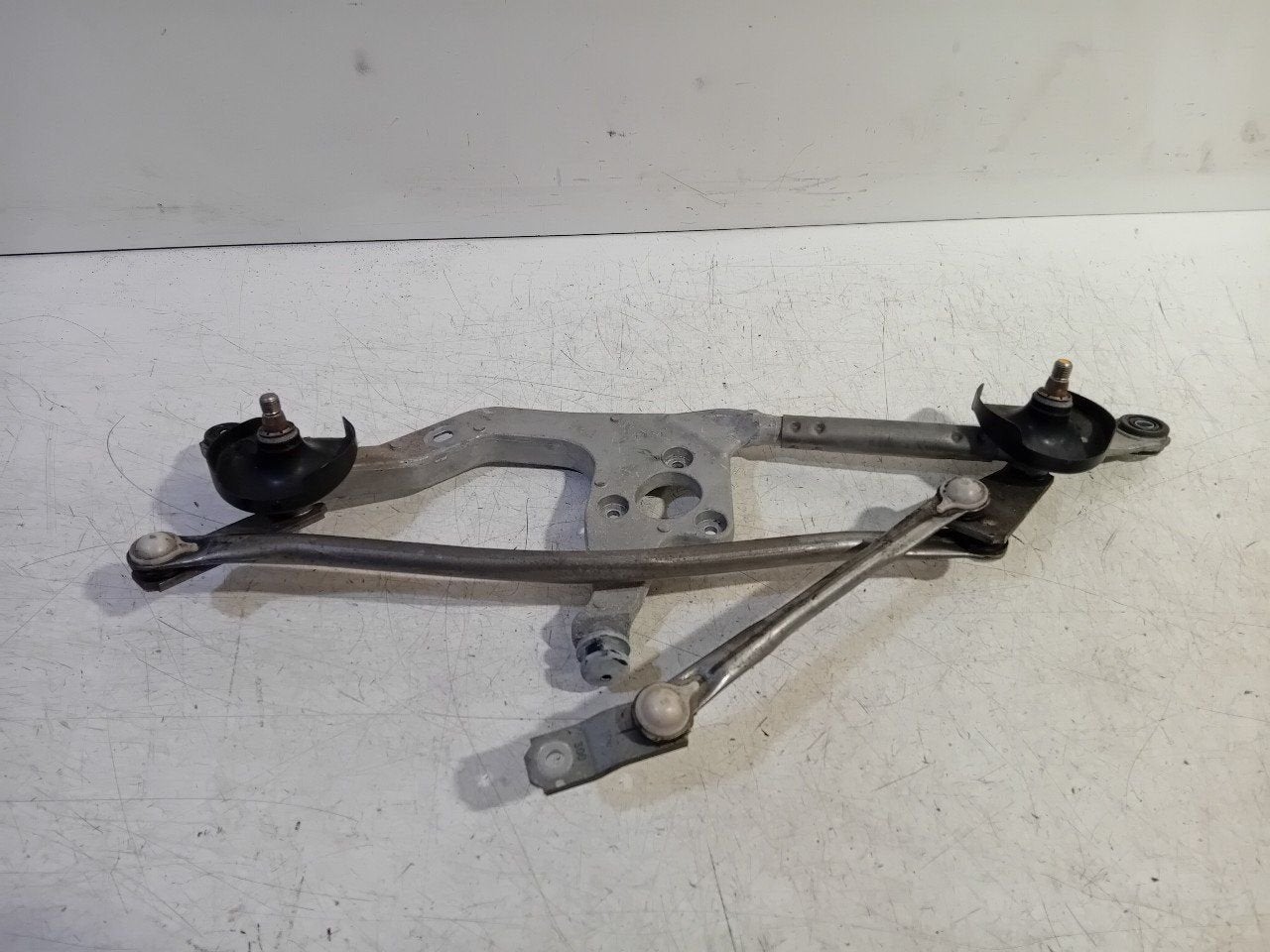 Ruitenwisser mechaniek voor Toyota Auris, Onderdelen@venauto.nl, Van der Ven Autorecycling B.V., Gebruikt, Ettenseweg 76, 4706 PB Roosendaal, The Netherlands