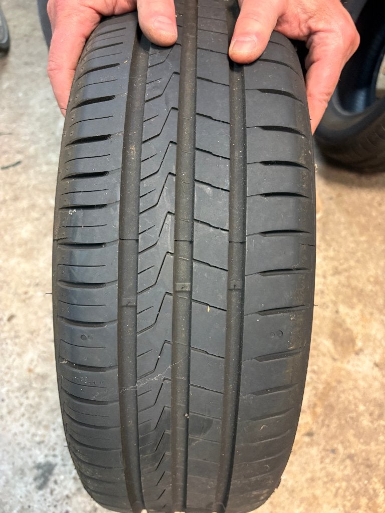 Hankook 2x 165 65 R15 en 2x 185 60 R15, Ophalen, Gebruikt, 15 inch, Band(en)