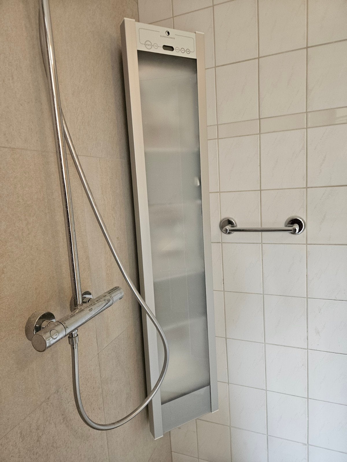 Sunshower Combi White IR + UV – volledig werkend, Ophalen, Gebruikt, Zonnebank enkelzijdig, Minder dan 10 lampen