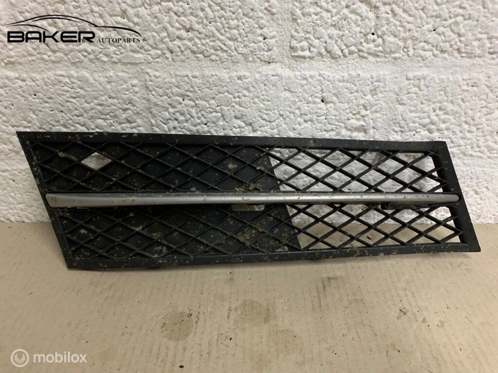 Bumpergrille BMW 5-serie F10 ('10-'17) 5111720070009, Gebruikt, Ophalen of Verzenden, BMW, BMW