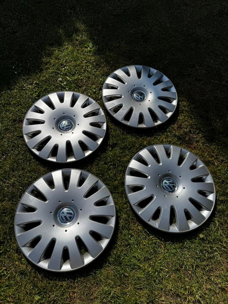 Wieldoppen Volkswagen 16 inch VW, Ophalen, Gebruikt