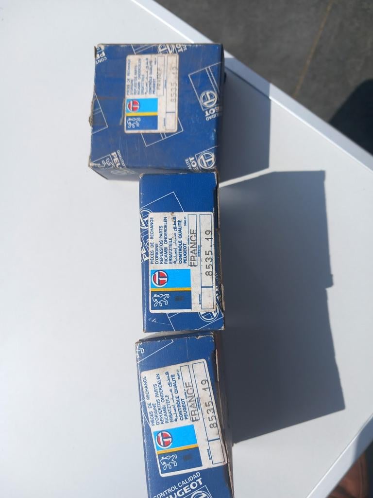 Peugeot 205 sierbiesjes zijkanten, Ophalen of Verzenden, Nieuw, Peugeot
