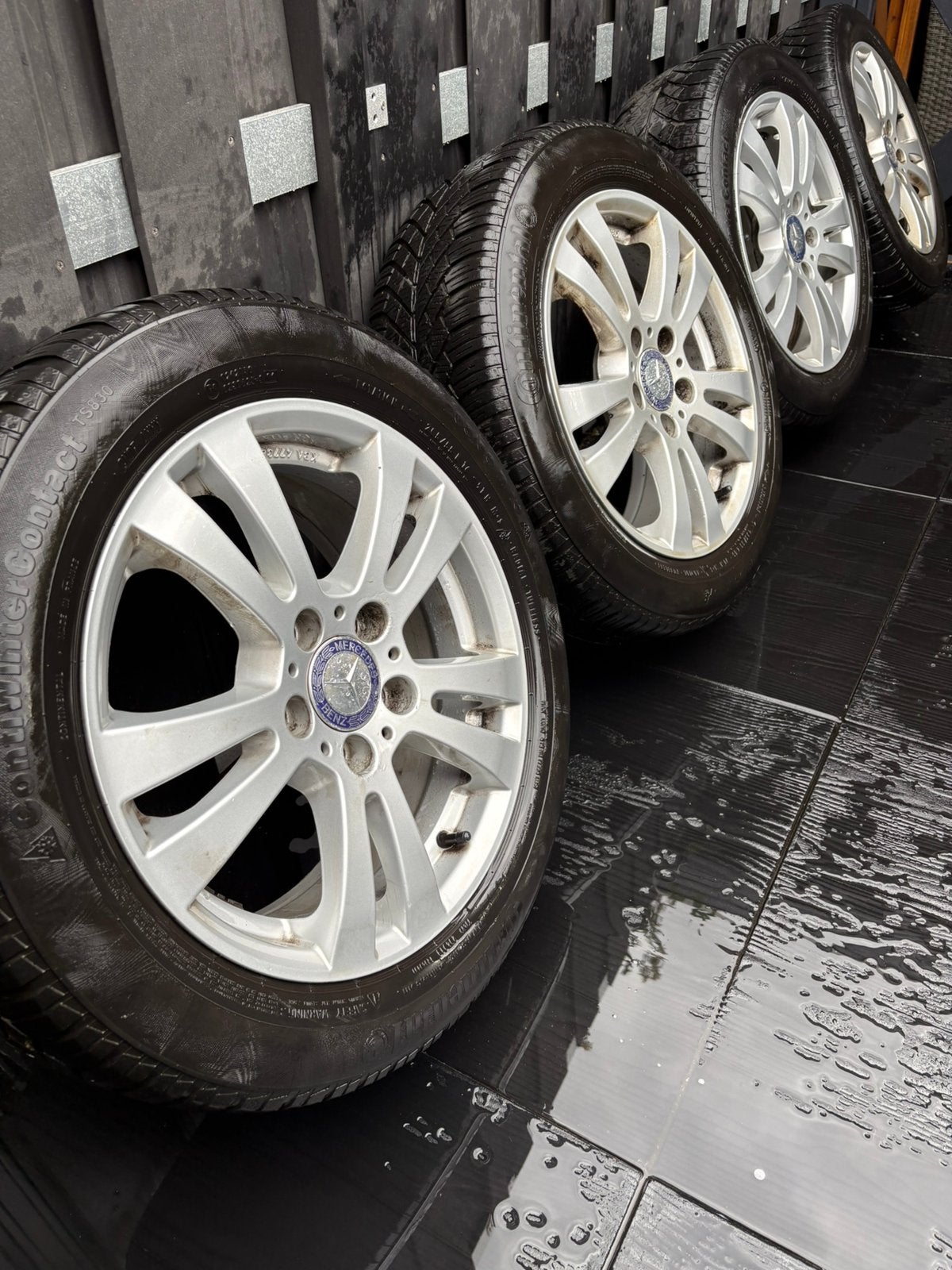 Mercedes 16 inch velgen met Continental winterbanden 5X112, Ophalen, 16 inch, Banden en Velgen, 205 mm