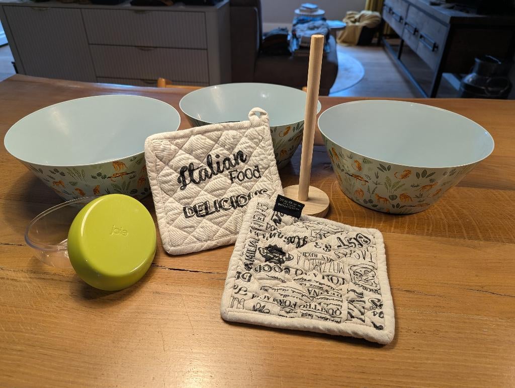 DDDDD Pannenlap keukenrolhouder bakken met print, Huis en Inrichting, Keuken | Textiel, Ophalen of Verzenden, Zo goed als nieuw