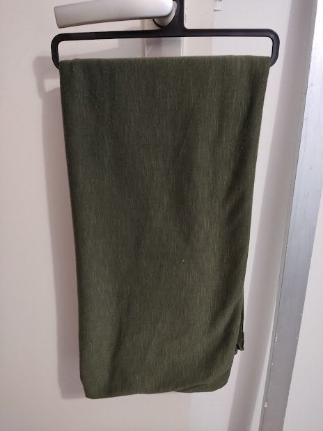Hema dames sjaaltje in een legergroene kleur, Kleding | Dames, Mutsen, Sjaals en Handschoenen, Ophalen of Verzenden, Zo goed als nieuw