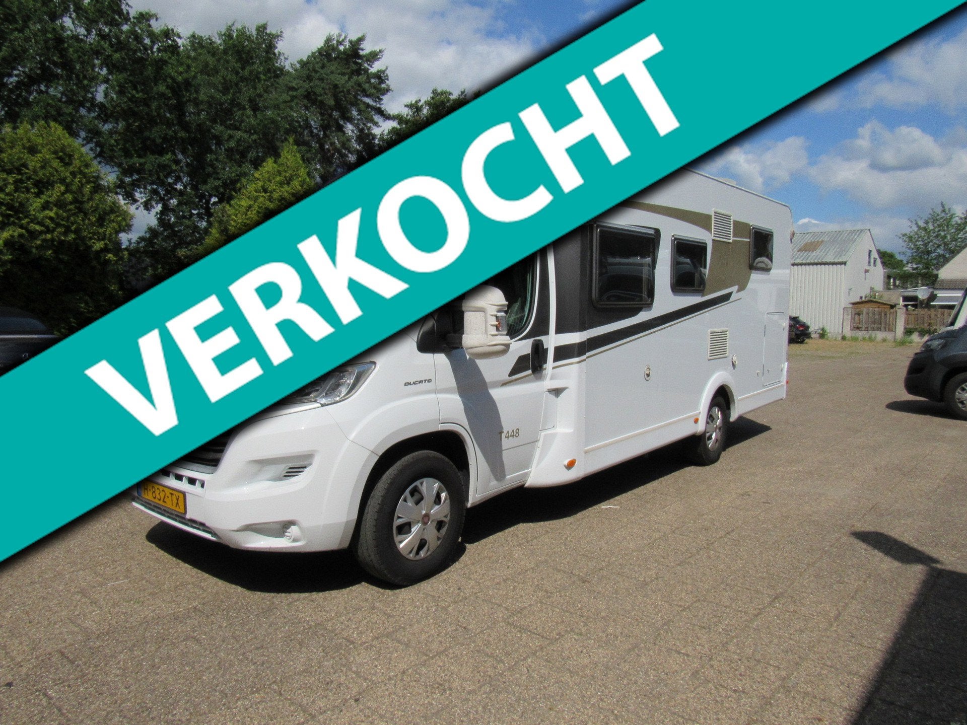 Carado T 448 Semi-integraal Enkelebedden & Hefbed bj2018, Caravans en Kamperen, Campers, Ringverwarming, Achteruitrijcamera, Luifel