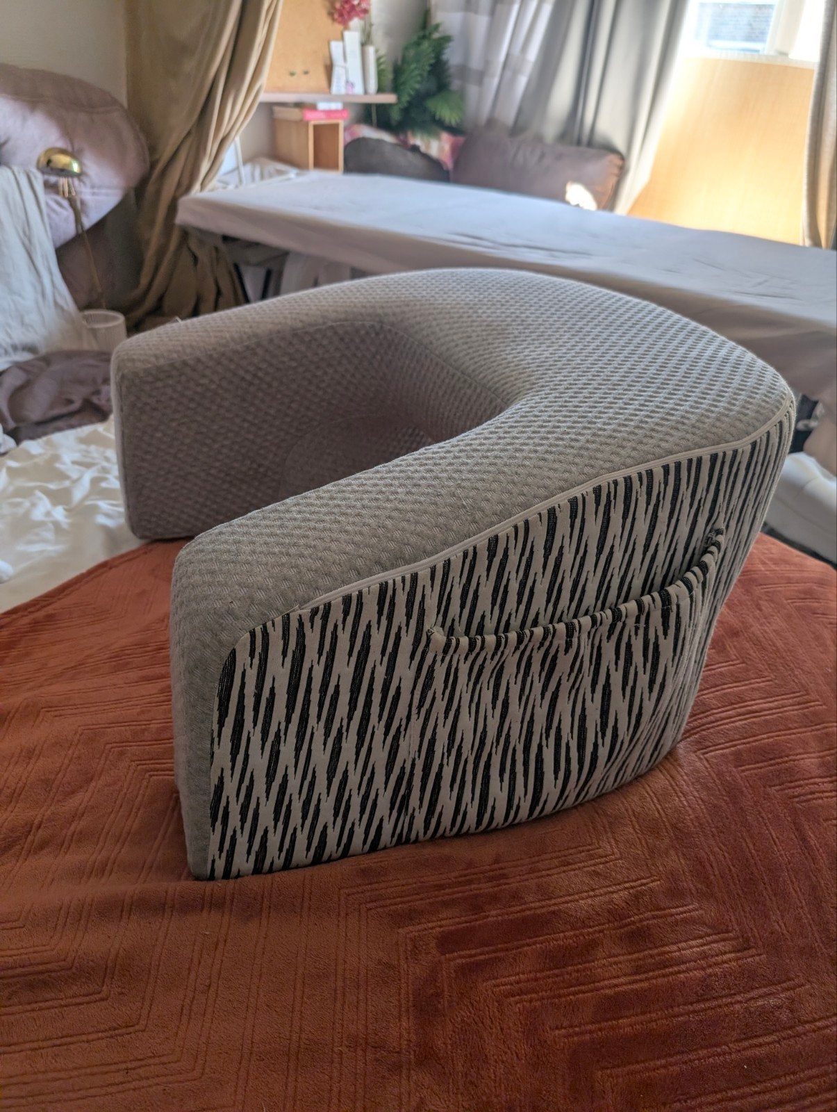 Geniale laptop tafel, boekelees tafel, Ergonomisch Kniekusse, Ophalen of Verzenden