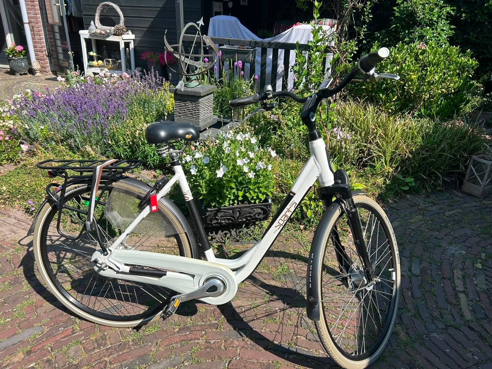 Twee Allround Damesfiets - Wit en Zwart, Ophalen, Terugtraprem, Sparta, 53 tot 56 cm