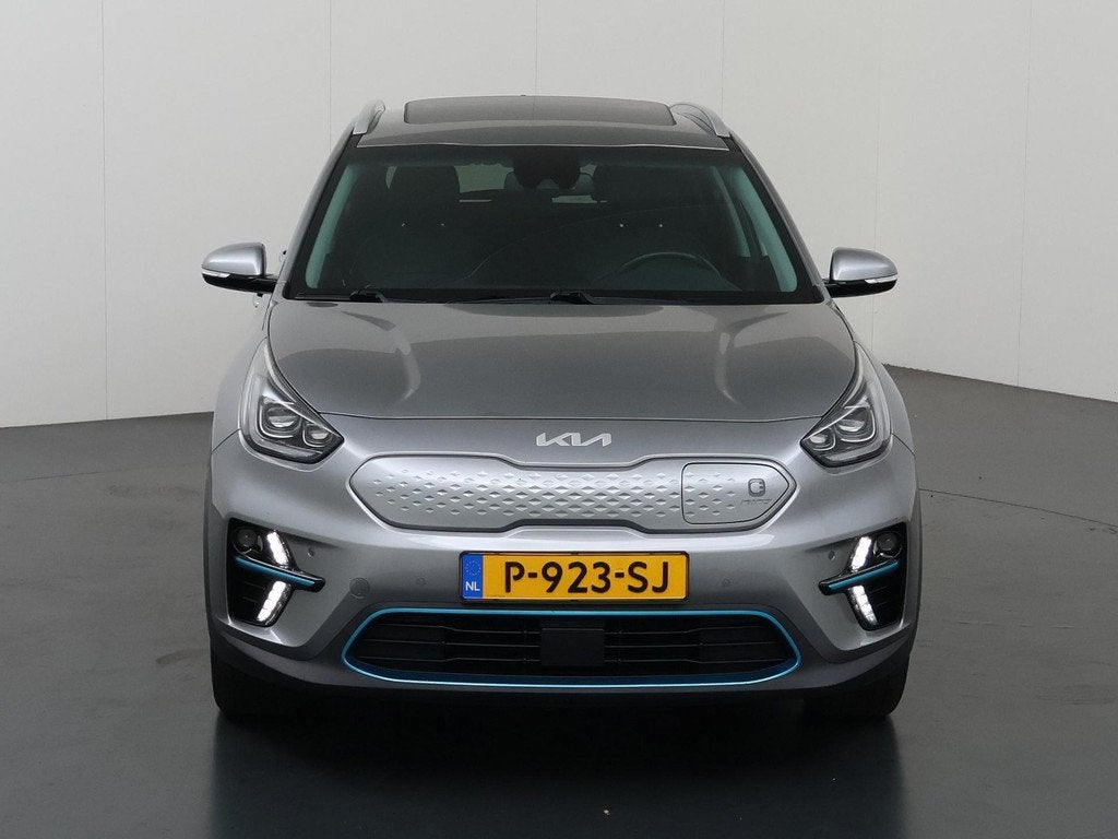 Kia e-Niro DynamicPlusLine 64 kWh | SOH 95% | Schuif/Kanteld, Auto's, Kia, Gebruikt, 1712 kg, Leder en Stof, Origineel Nederlands